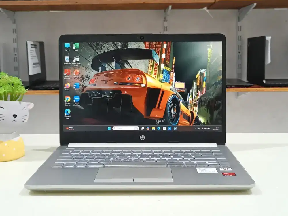 Laptop Hp 14s-DK1507AU Ram 8 GB, AMD Athlon Silver Normal mulus
