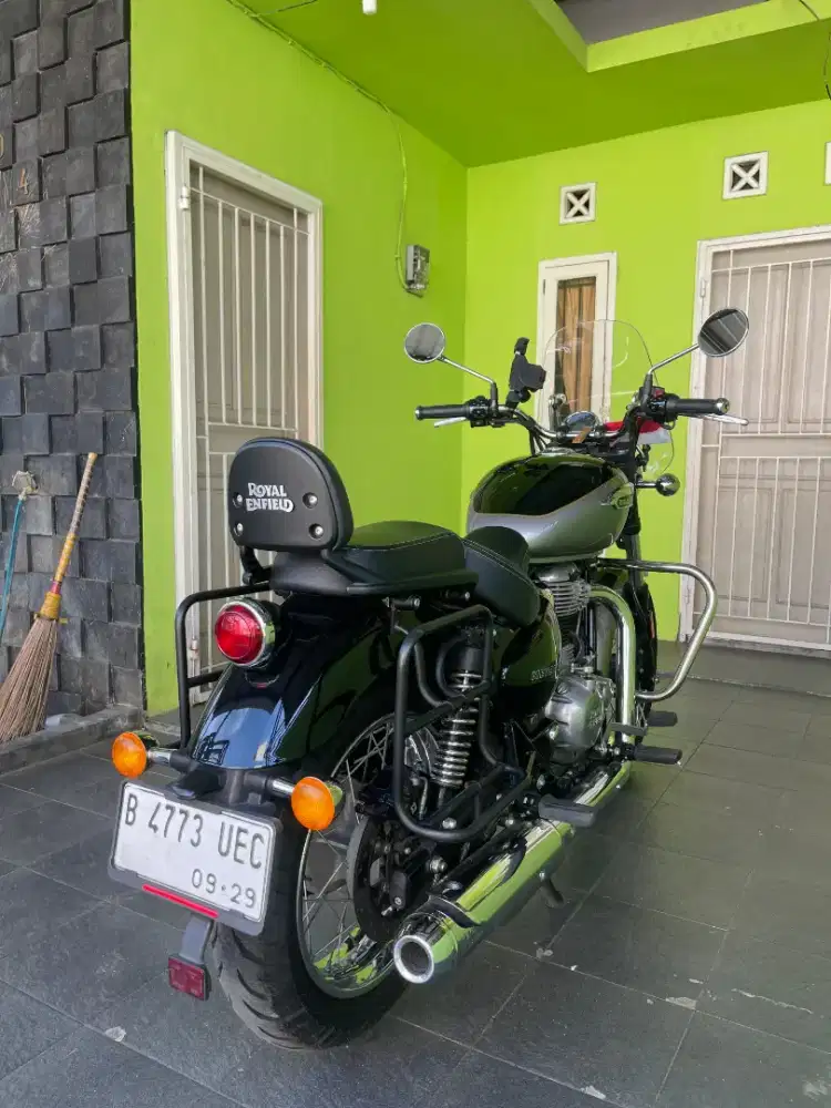 Royal enfield meteor 350 aurora black 2024