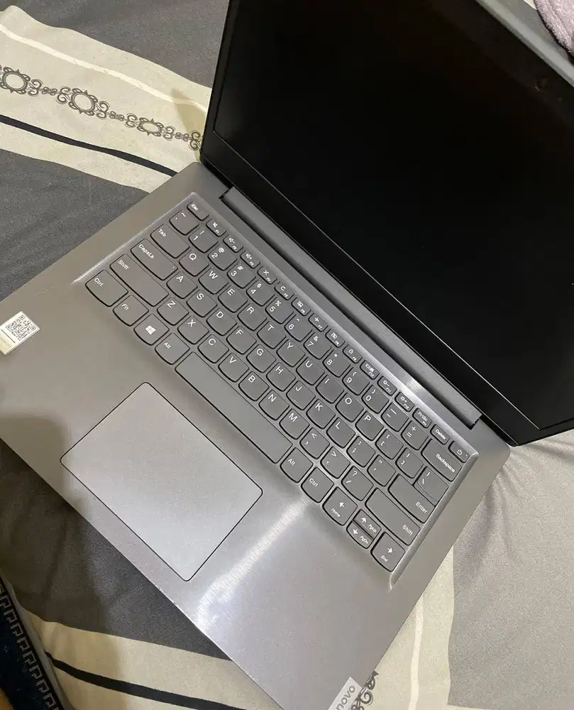 Laptop Lenovo V14 ADA - Spek Mantap RAM 8GB SSD 256GB!