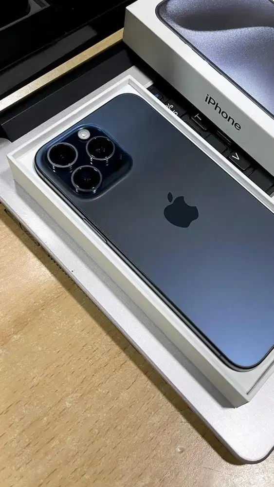 iPhone 15 Promax 512 gb iBox bh 94% sehat terawat like new