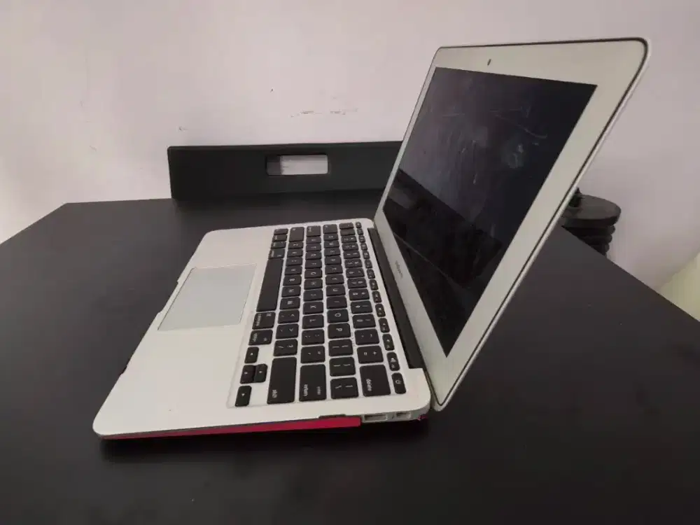 Macbook Air 2015 11-inch 4GB/121GB