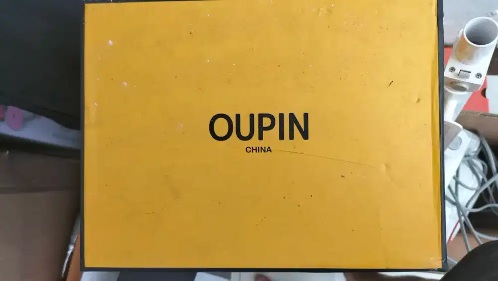 Sepatu oupin dari kado