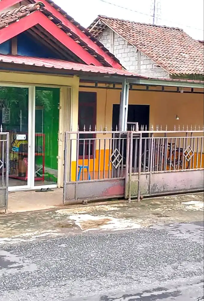 Rumah Luas Harga Murah dekat Jalan Raya Turi