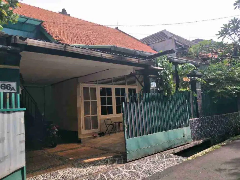 Dijual Rumah Hitung Tanah Di Bawah NJOP di komp garuda kalibata jakarta selatan
