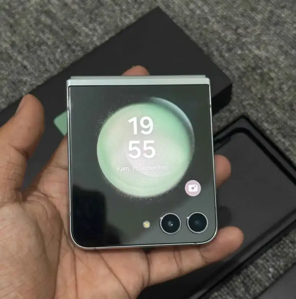 JUAL // TUKAR TAMBAH

SAMSUNG Z FLIP 5 12/256 5G SEIN