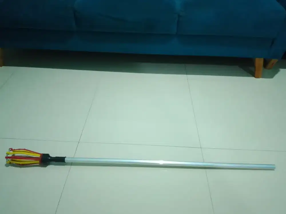 tongkat pasang lampu