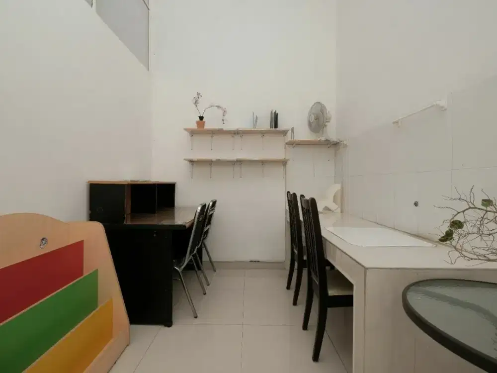 Rumah bentuk Kantor / KANTOR BENTUK RUMAH Surabaya timur. Jalan Perum Nirwana Eksekutif