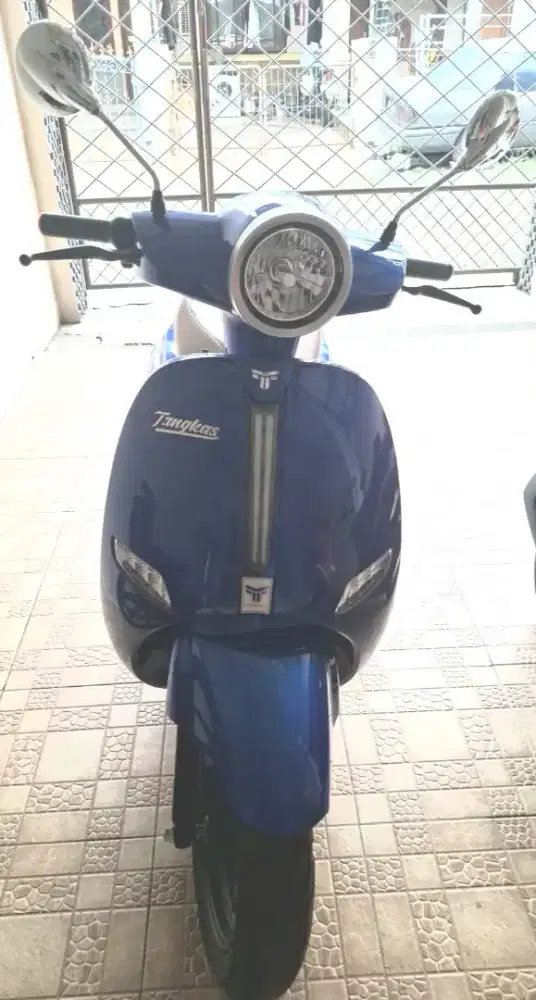 Motor Tangkas V8 Maximum