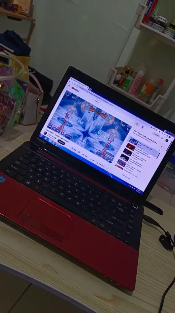 LAPTOP TOSHIBA SATELLITE C40-A