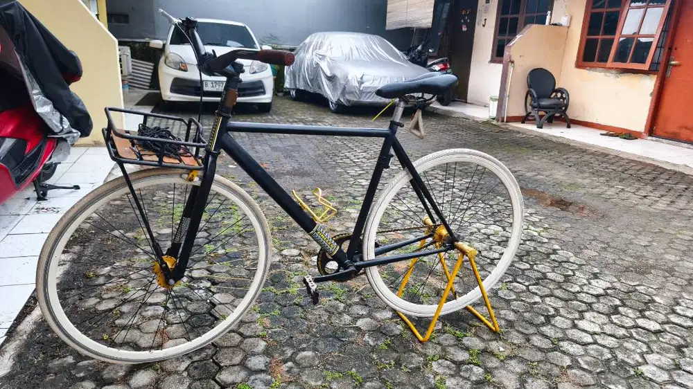 Sepeda Fixeie United Ori