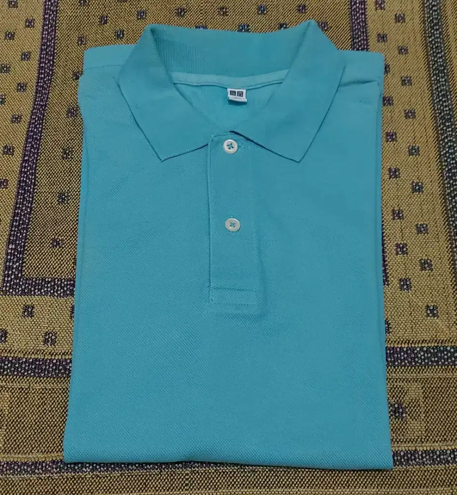 Kaos Polo Uniqlo Toska bahan tebal