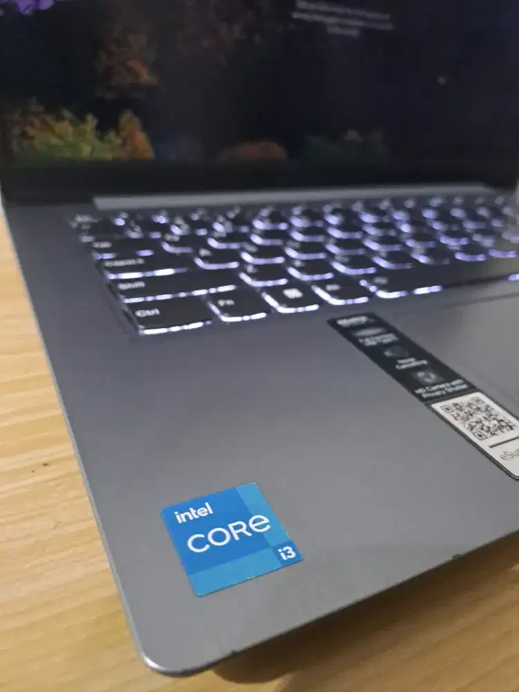 Laptop intel core i3 gen 12 masi garansi sampai 2026