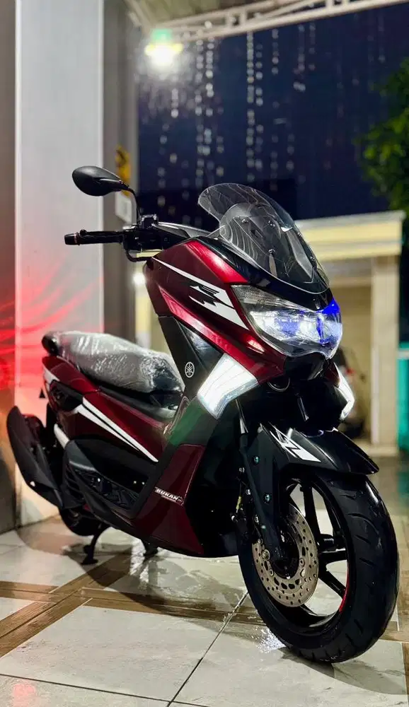 YAMAHA NMAX 155 VVA SIMPLE MODE AD NOPOL CANTIK