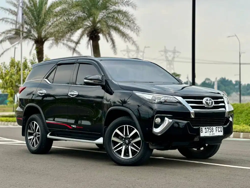 Toyota Fortuner VRZ 2.4 AT Mulus Terawat Pajak Panjang Siap Pakai