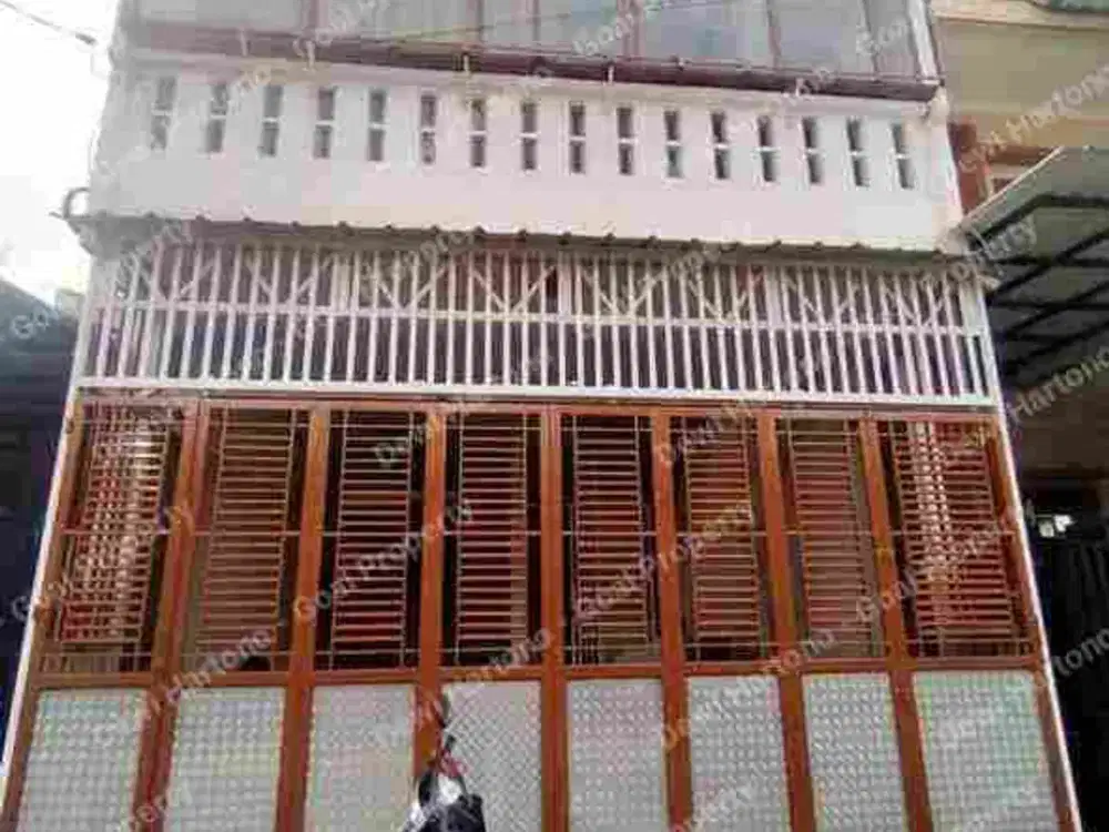 Jual Rumah Cluster 4 lantai di Grand Poris