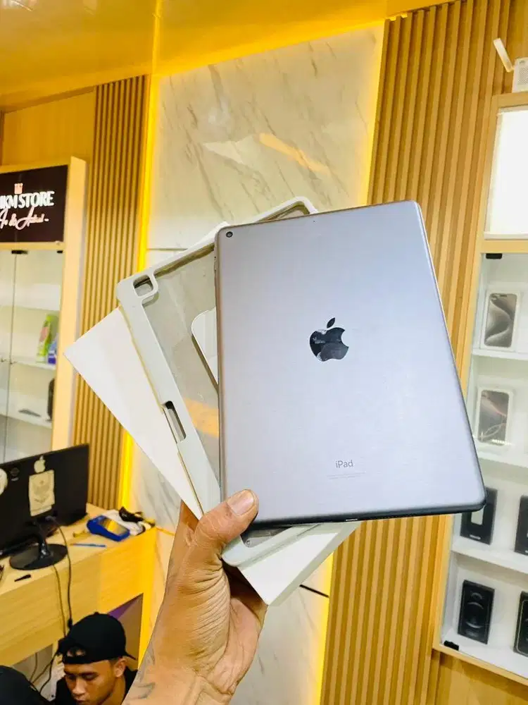 IPad Gen 9 (9th Generation) 256GB wifi only fullset original