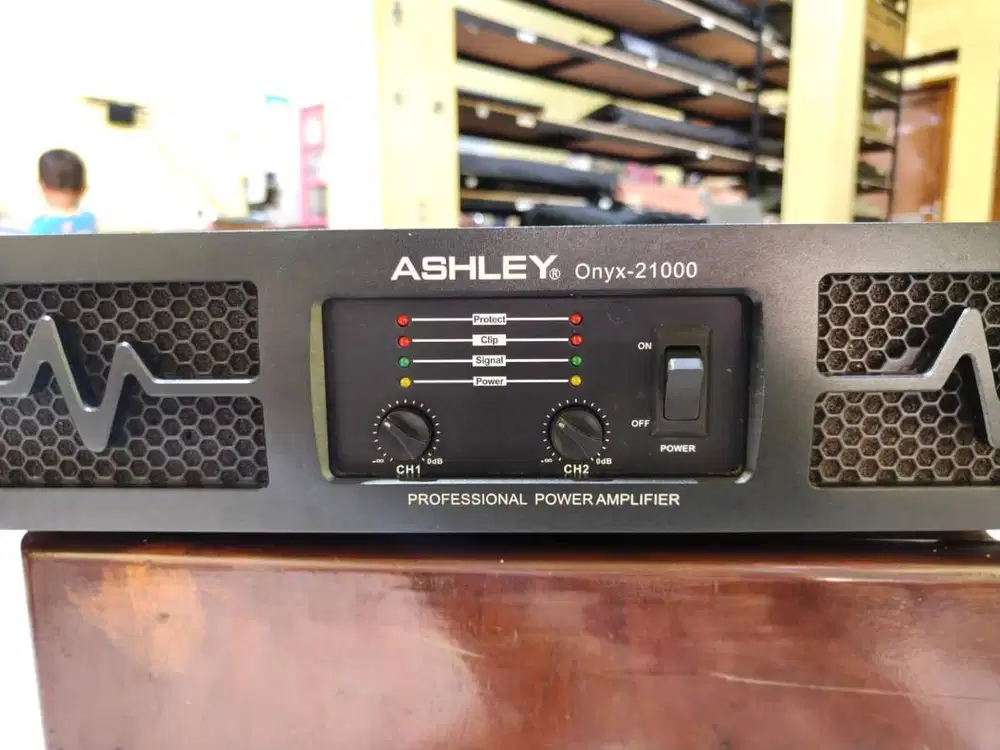 Power Amplifier ASHLEY Onyx 21000 Second Jarang Dipake Normal