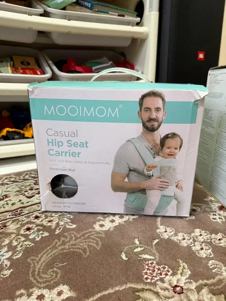 Gendongan moomimom