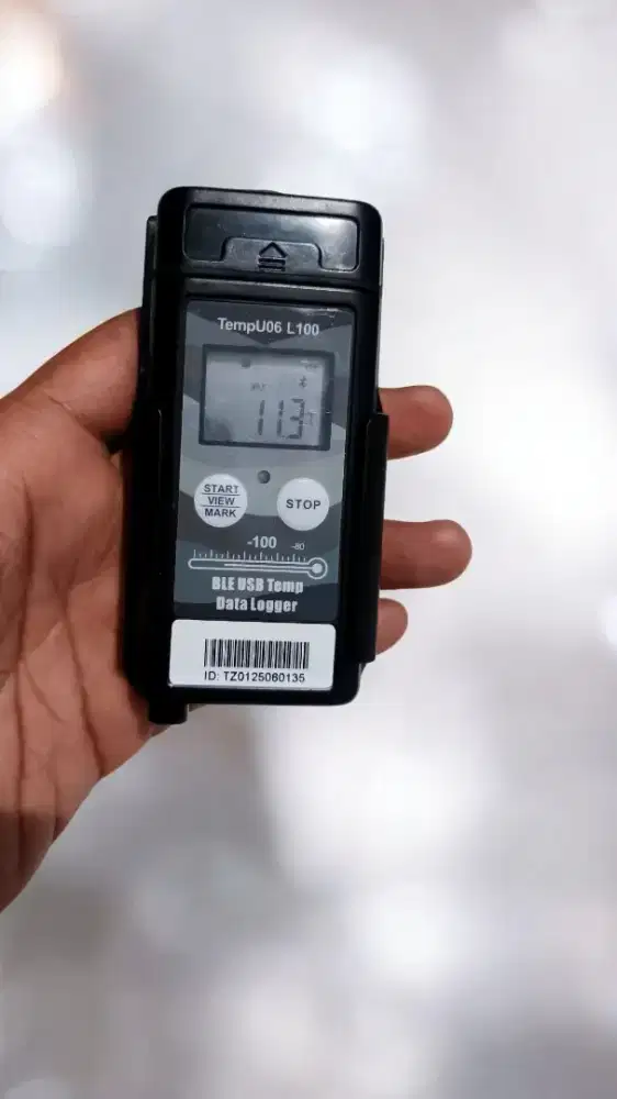 Alat pengukur temperatur data loger tzone L100