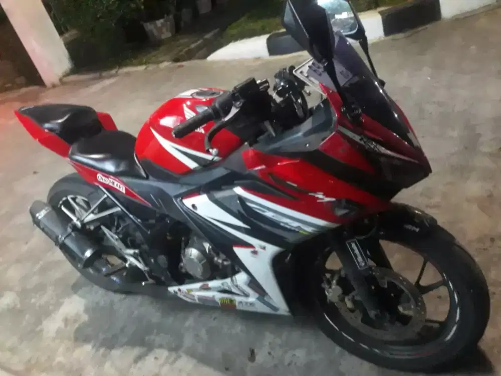 HONDA CBR 150 cc