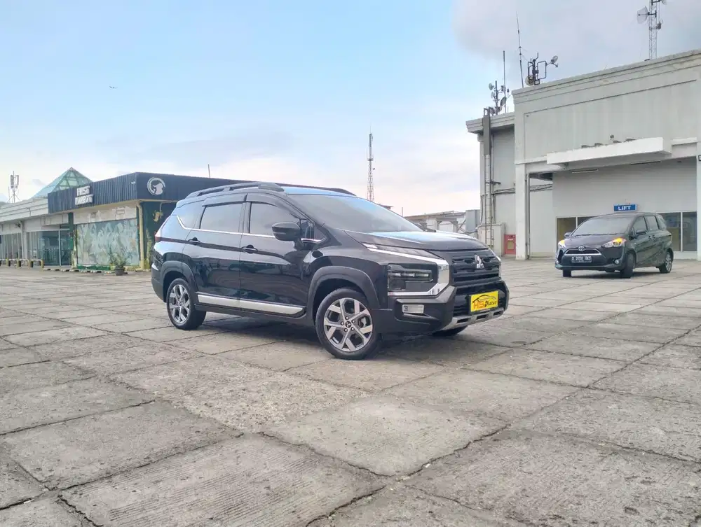 KM 28rb Mitsubishi Xpander Cross Premium 1.5 Metic 2023