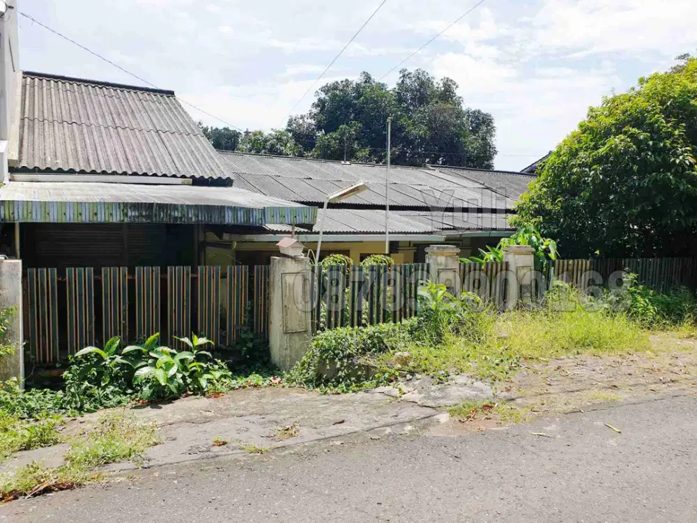 Dijual Rumah Lama Hitung Tanah Di Daerah Candisari, Semarang