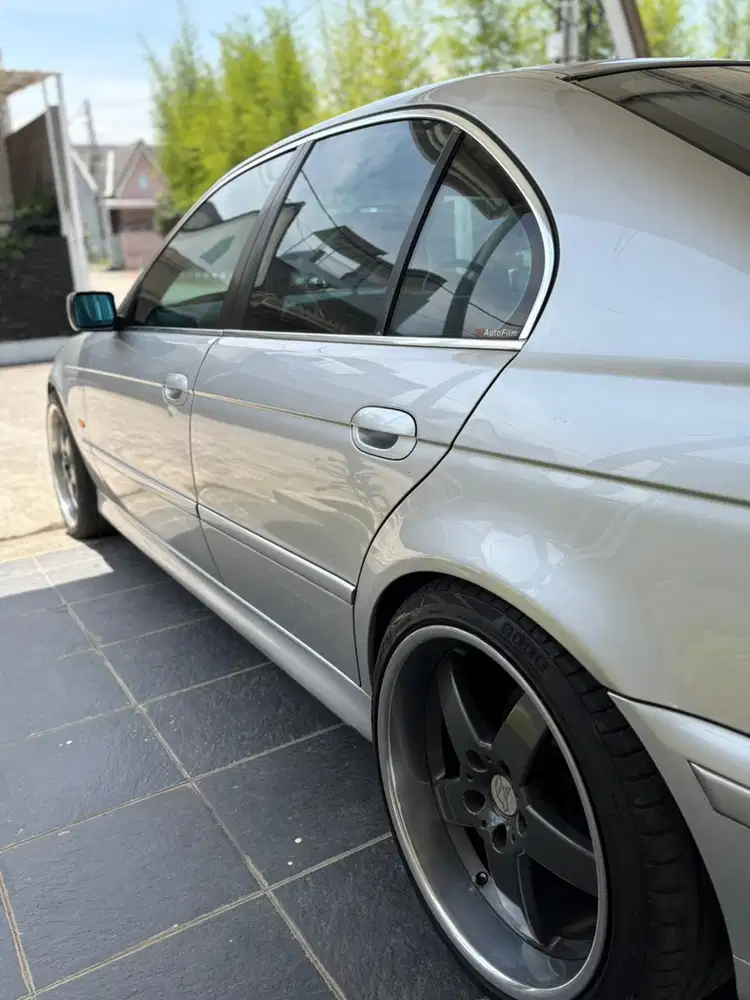 BMW 525i 2015 Bensin