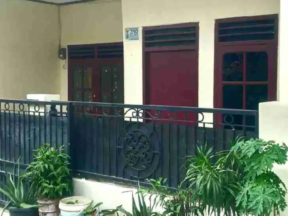 Rumah siap huni  lokasi strategis di perumnas 1 kranji, bekasi barat