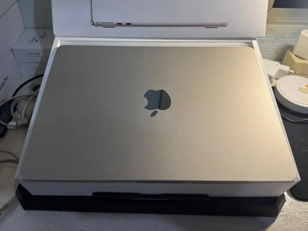 Macbook air m2 13 inch  16/256gb fullset ori digimap