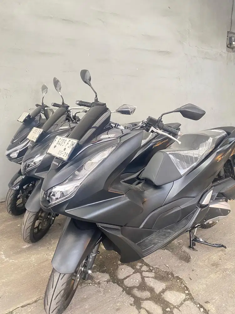 Ready pcx 160 abs km 3 rb perak