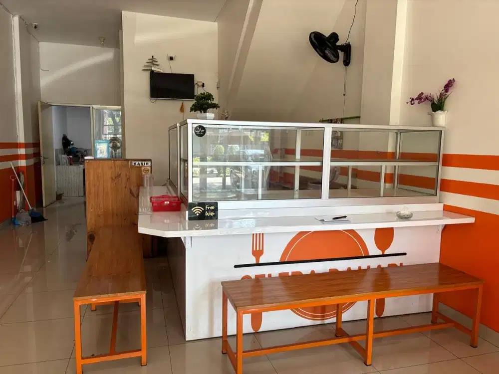 Dijual perlengkapan usaha Warteg