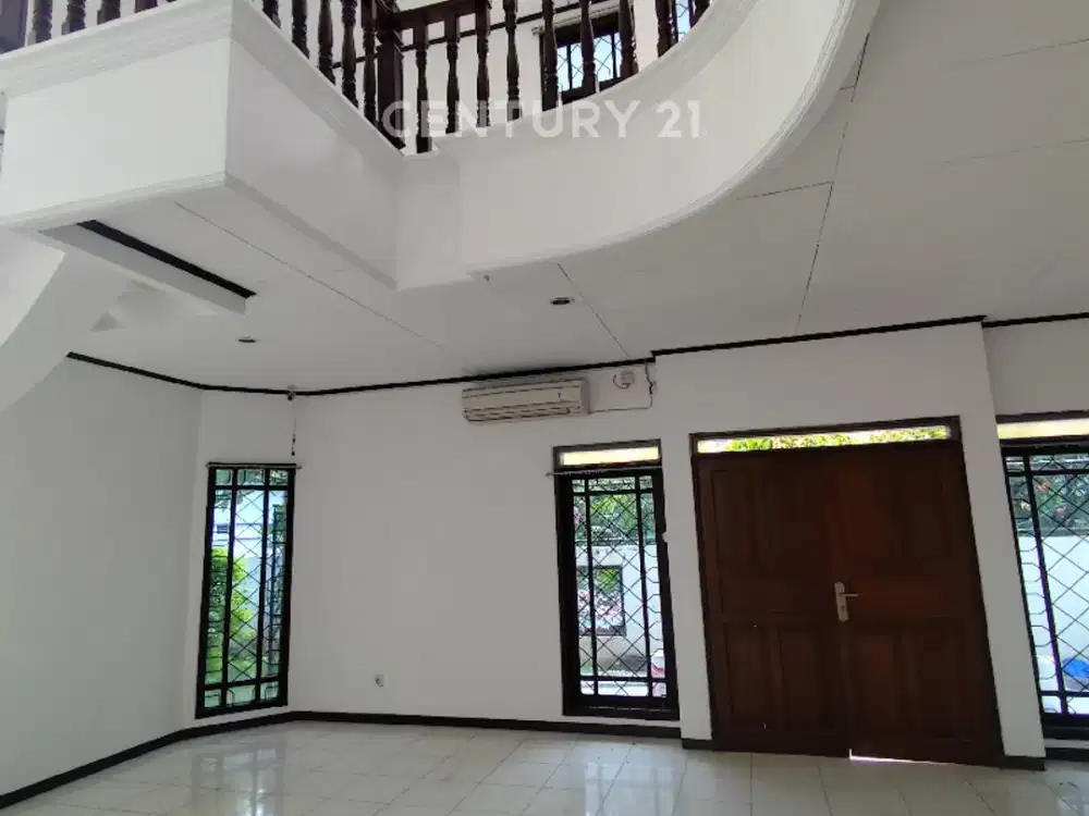 Rumah Nyaman, Luas, Strategis, Siap Huni Di Kayu Putih R2173