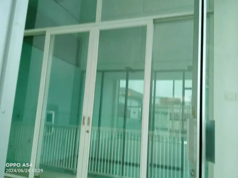 Disewakan Gedung Megah Stand Alone  Jatinegara-Kp. Melayu Jaktim