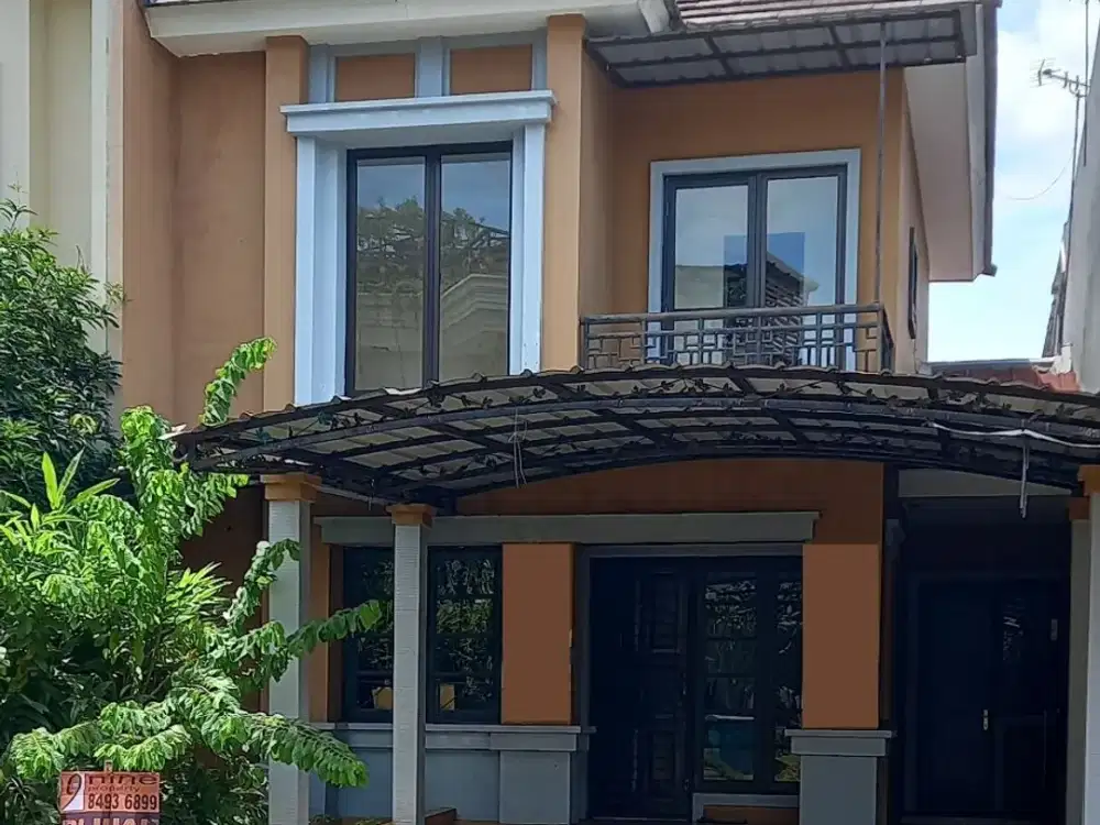 RUMAH MURAH DEPAN TAMAN HARGA BERSAHABAT - NEGO