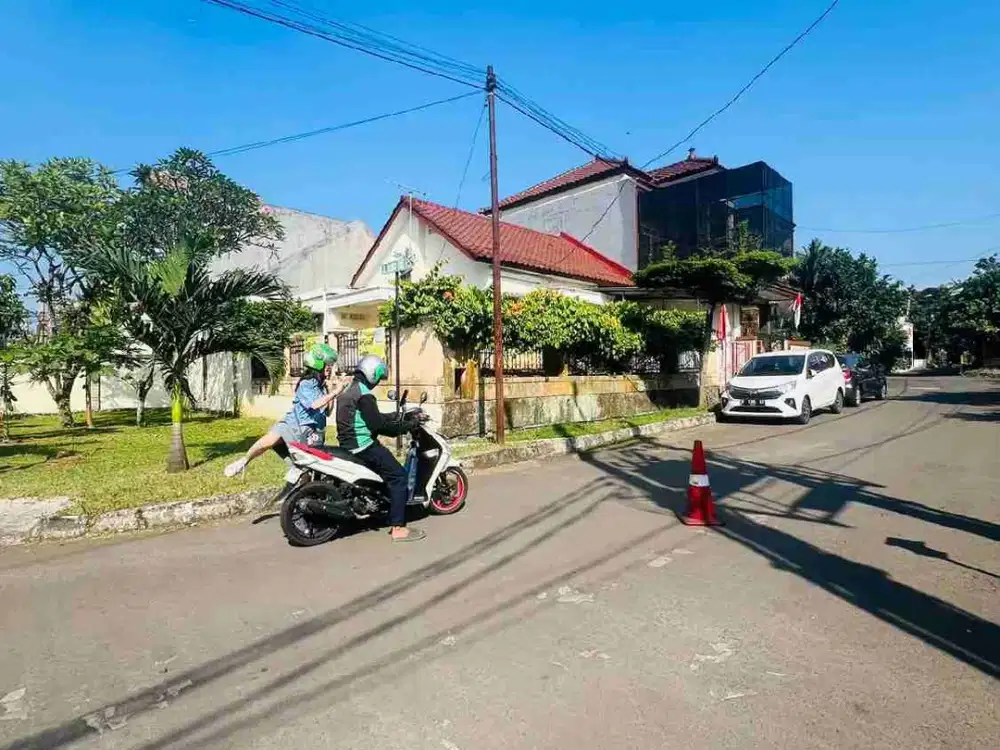 Jual rumah murah.harga njop di Taman Yasmin.posisi di hook.