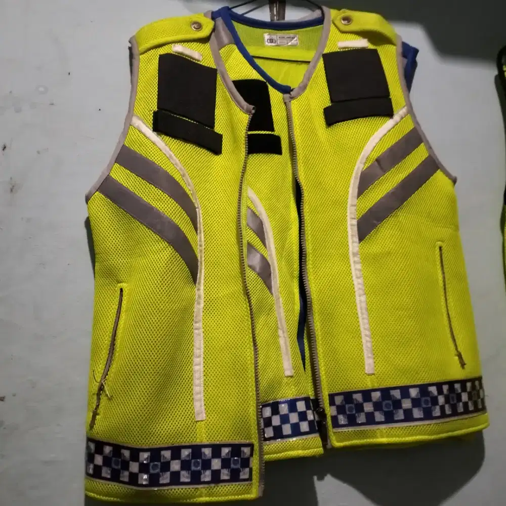 Rompi 2 pcs dah ada Led