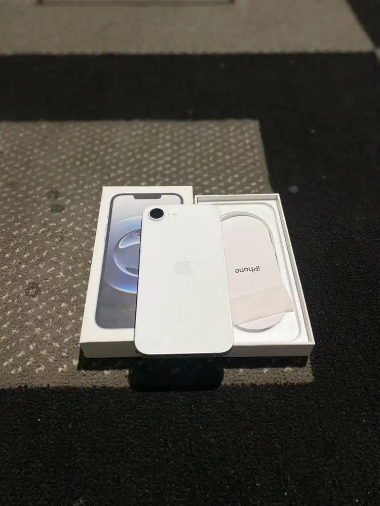 Iphone 16e 128gb resmi internasional all provider