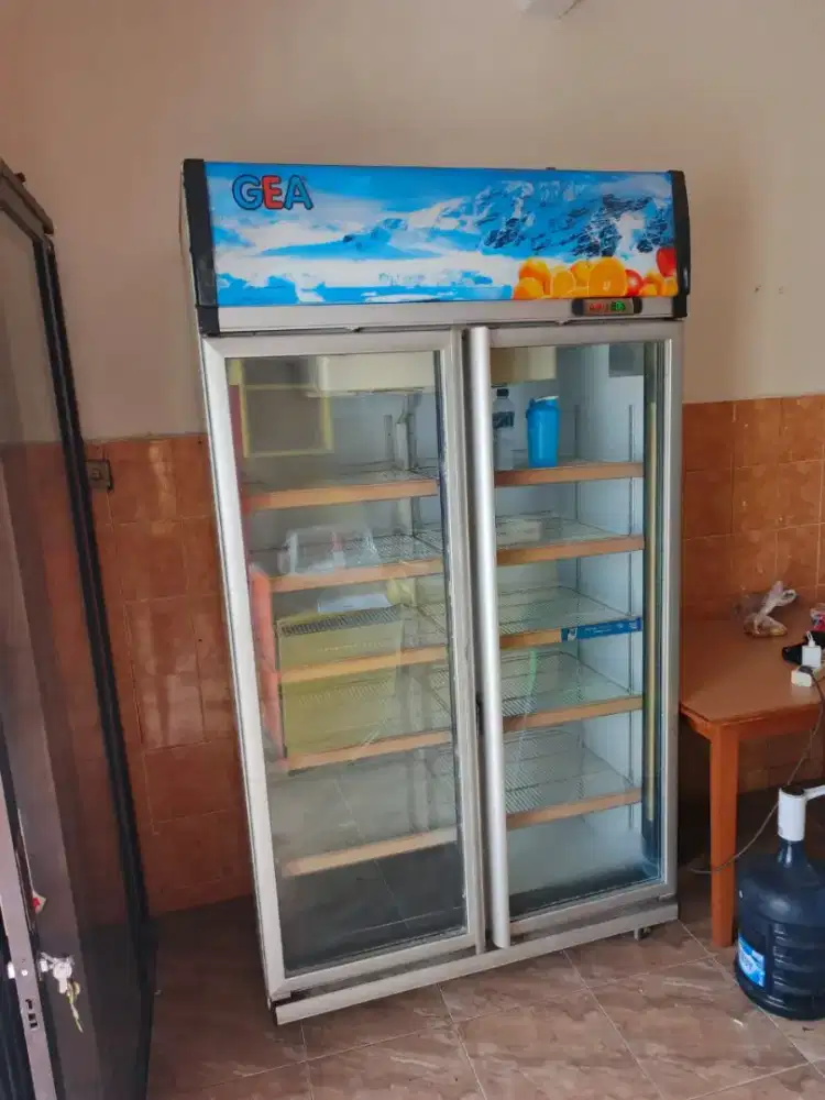 Kulkas showcase GEA second/bekas