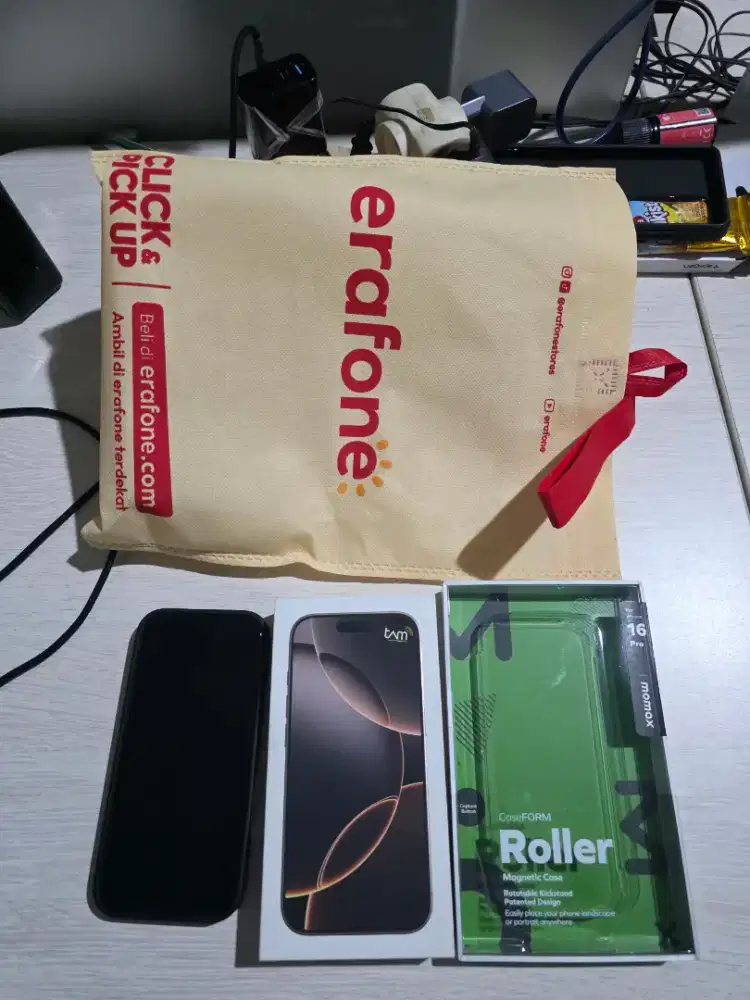 Iphone 16 pro 256  256GB Resmi Gold Like New Banget FULLSET