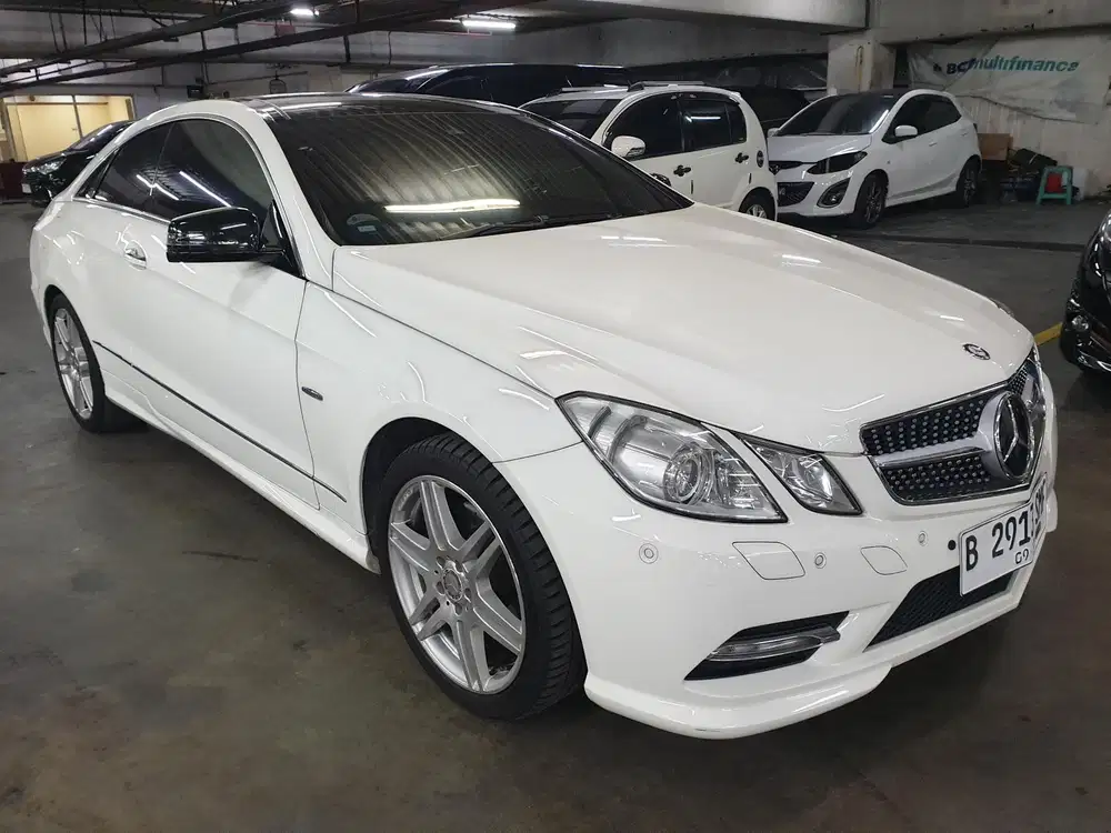Mercedes Benz E250 Coupe 2012 Putih Istimewa Full Orisinil Low KM