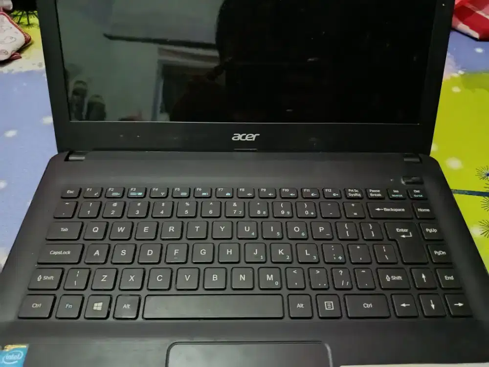 JUAL LAPTOP ACER ONE 14, MULUS NOMINUS SPEK ADA DI PICT