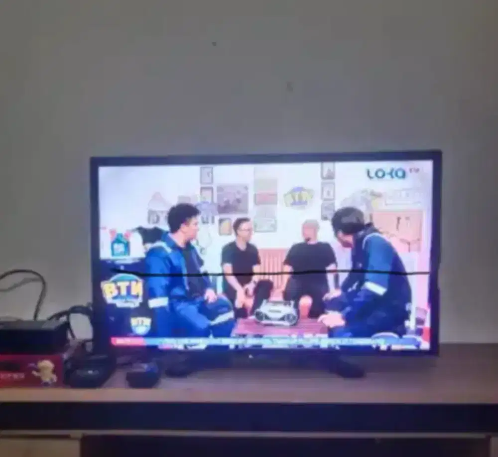 Jual TV sharp 24 inchi plus stb nya