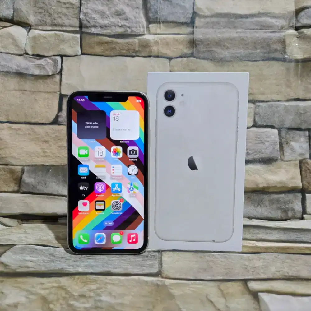 Iphone 11 64Gb Resmi ibox BH 81% Fulset segel mulus 98%