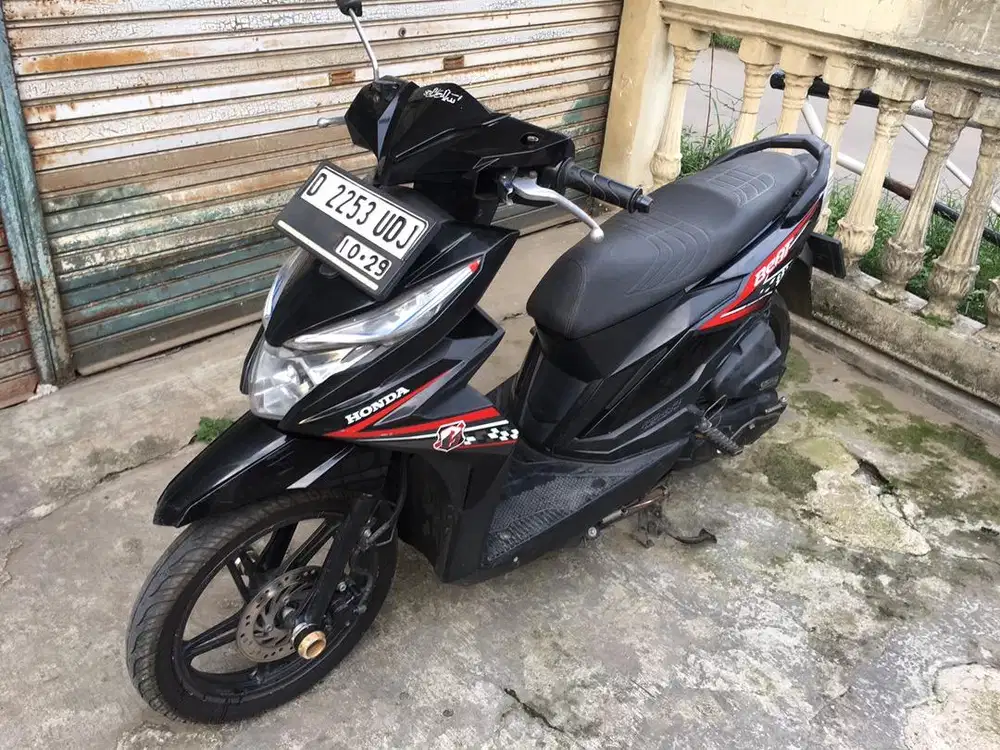 Jual motor Beat FI thn 2018(D) bgs
