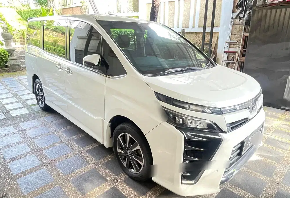 Toyota Voxy 2019 Putih Mutiara Double Sunroof Pjkpnjg 9/26