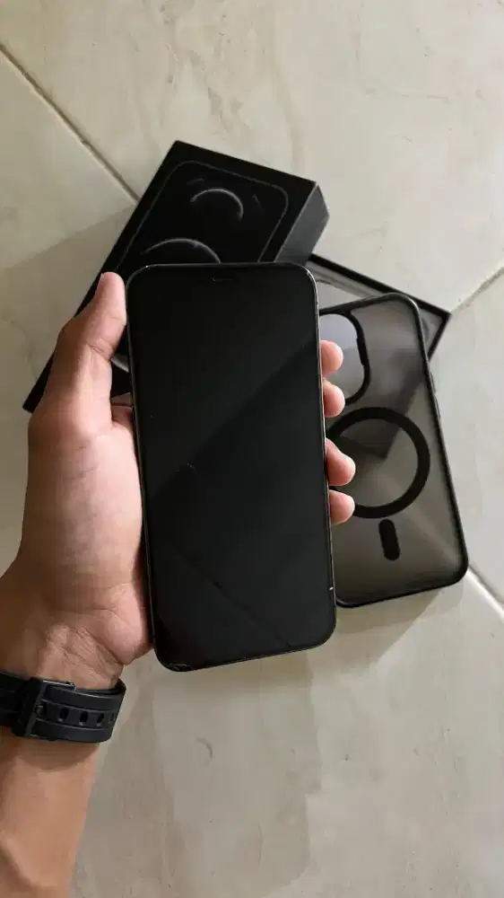 iP 12 Pro Like New