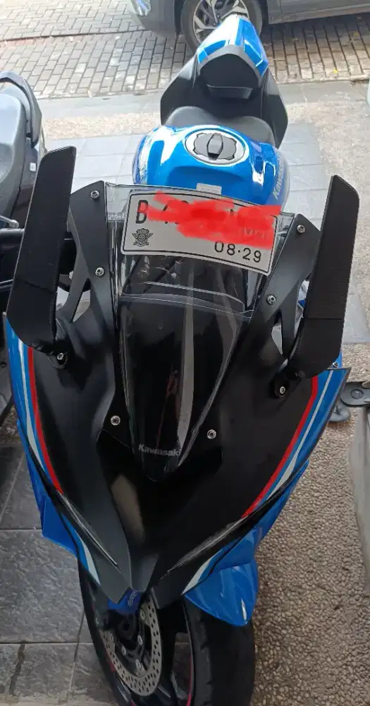 Di jual motor Kawasaki zx25R Th.2024