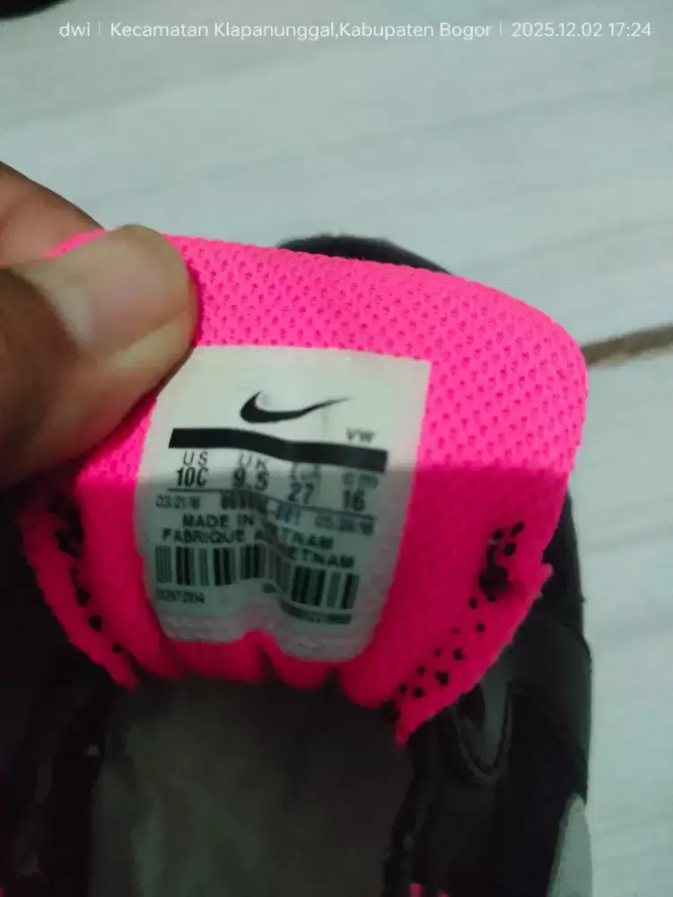 Nike sepatu anak