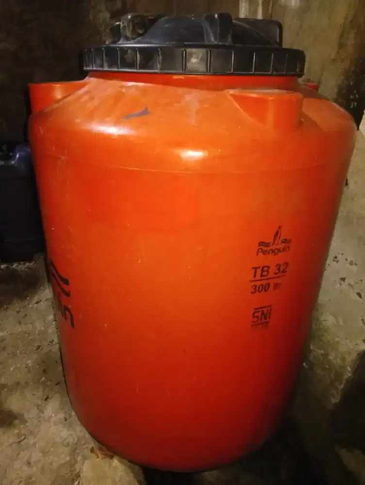 Toren penguin 300ltr