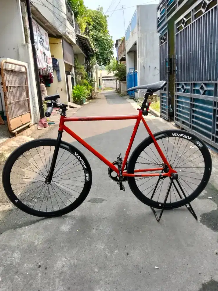 Sepeda fixie soloist torpedo